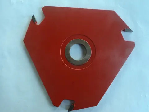 Realizzazione utensili lavorazione metallo Tricesimo Udine